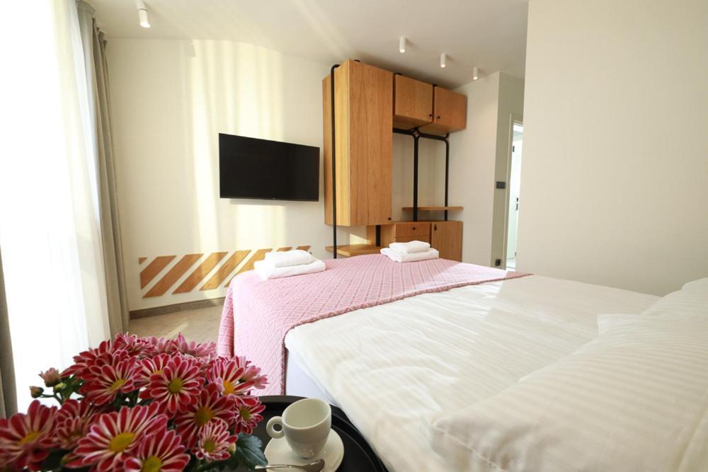 Hotel Antares *